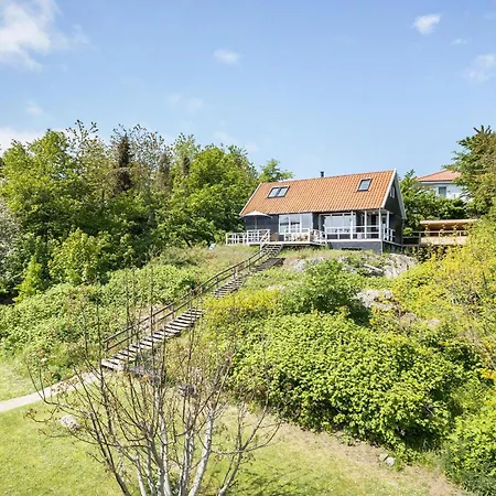 度假居 Klippehuset