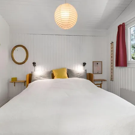 Klippehuset Holiday home *