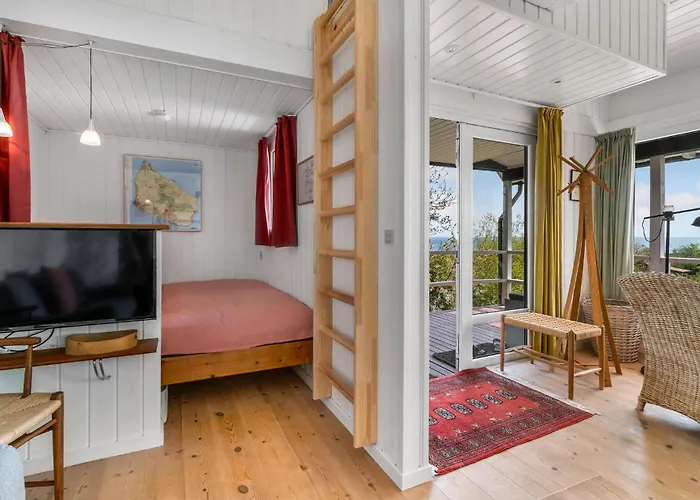 Casa de Férias Klippehuset Gudhjem